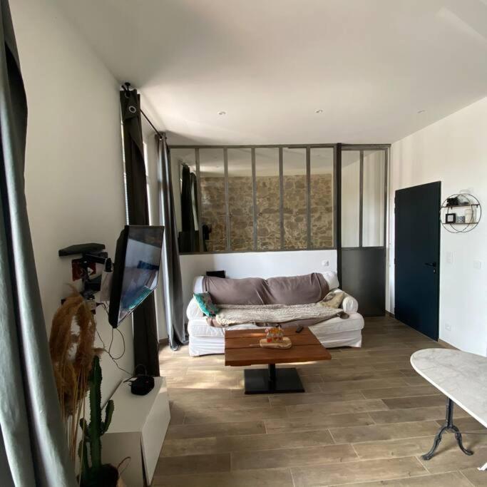 Jolie Appartement En Plein Centre Du Village Les Arcs-sur-Argens Kültér fotó